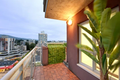 Powder Room Photo of 1604 121 W 15th Street, North Vancouver, BC