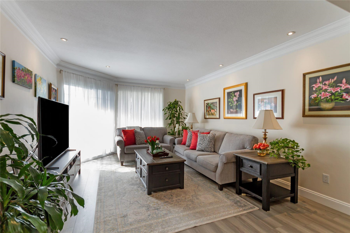 Family Room Photo of 132 1450 Mccallum Road, Abbotsford, BC