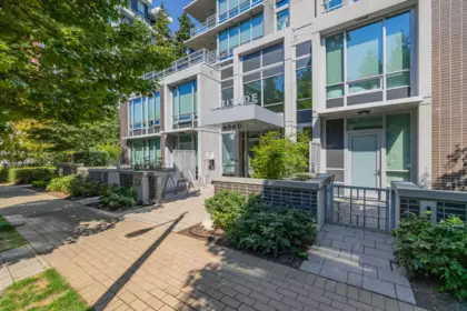 006 9060 University Crescent, Burnaby, BC, Burnaby — Apartment/Condo for sale