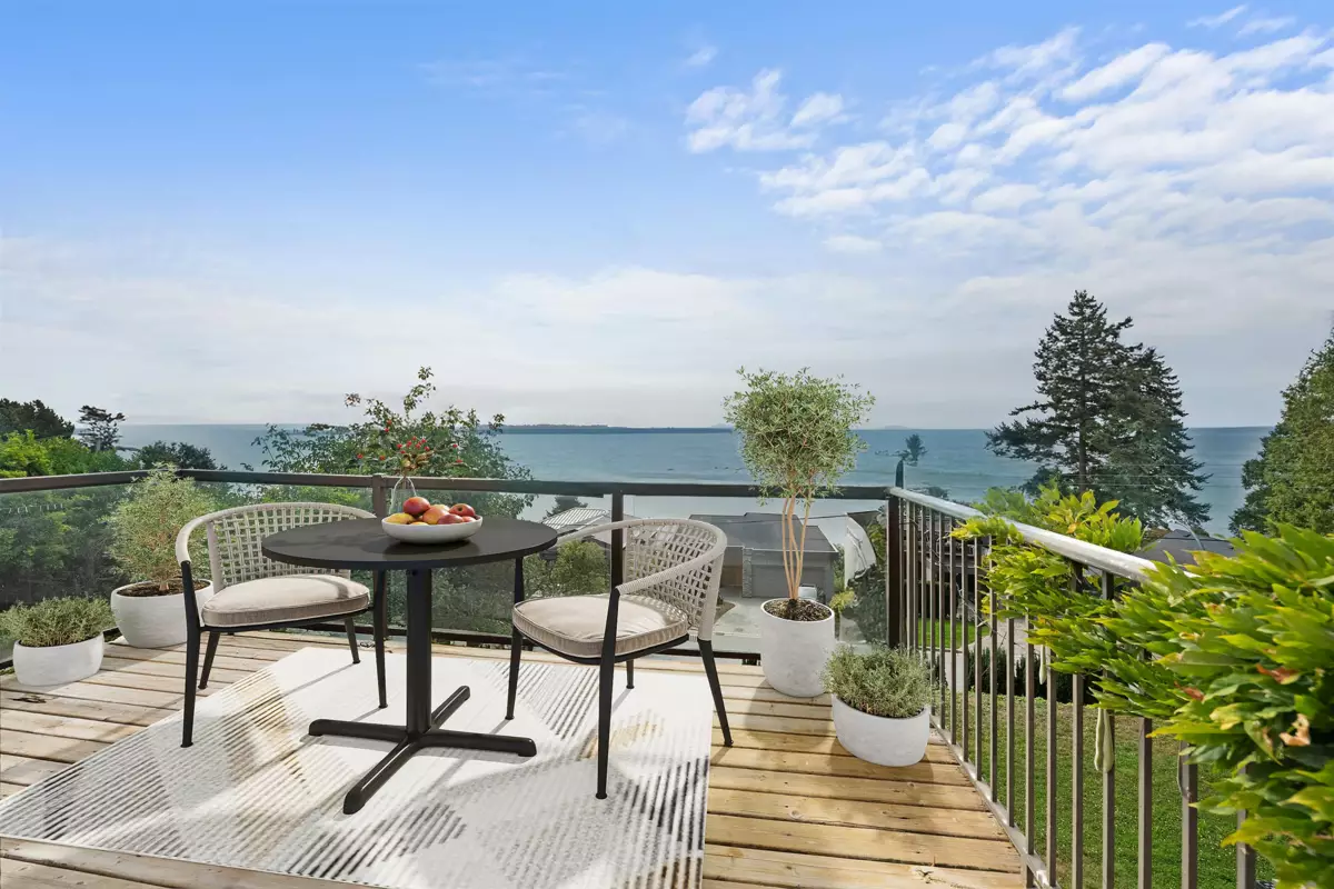 Loft / Bonus Room Photo of 14310 Sunset Drive, White Rock, BC