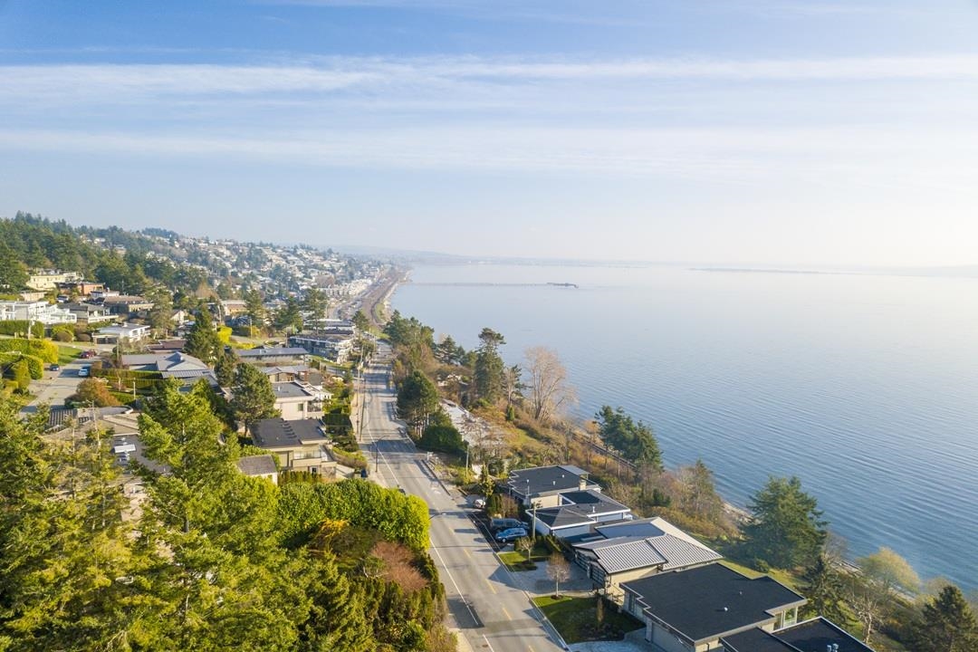 Neighborhood Park Photo Near 14310 Sunset Drive, White Rock, BC