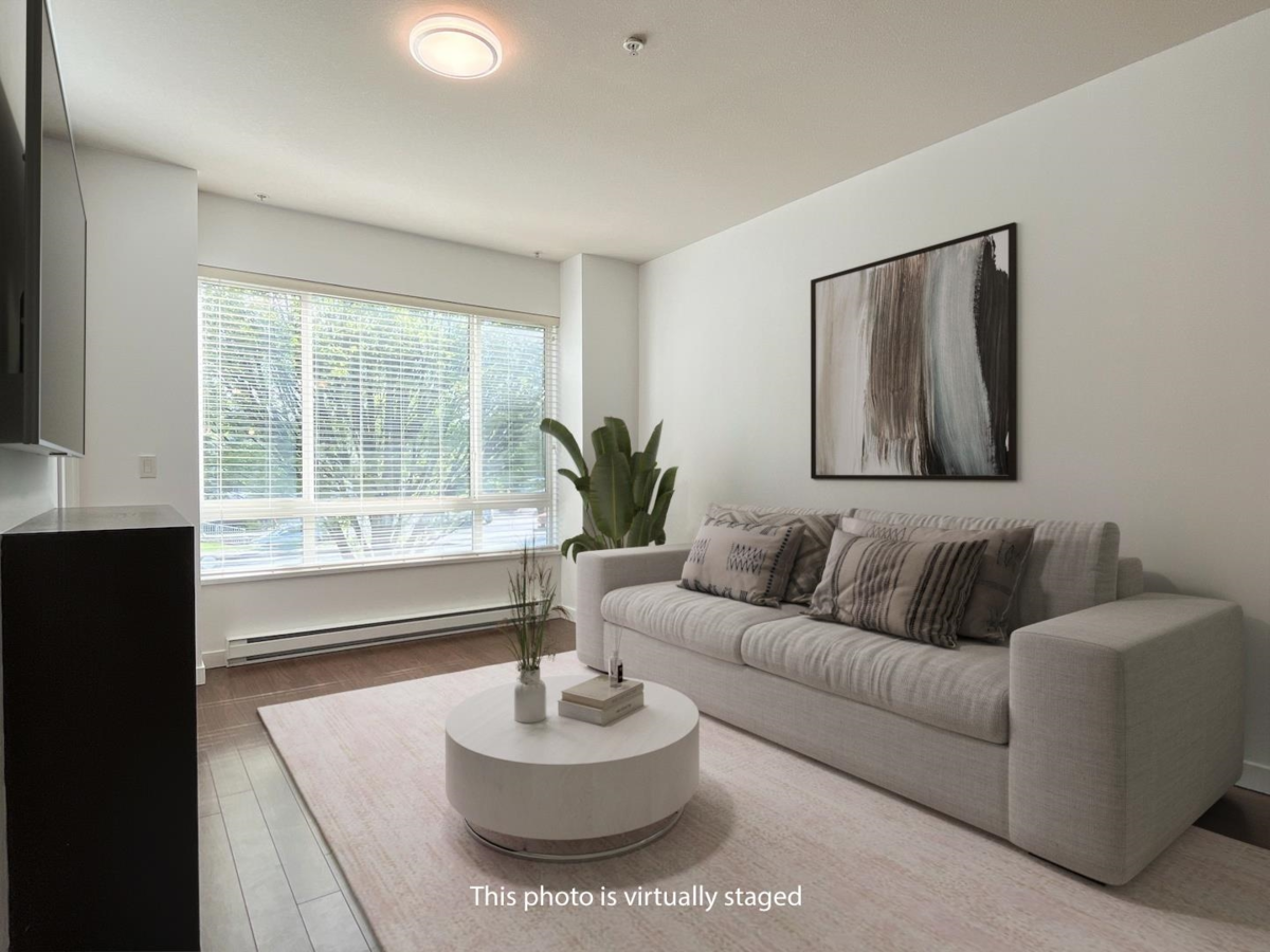 Kitchen Photo of 217 2943 Nelson Place, Abbotsford, BC