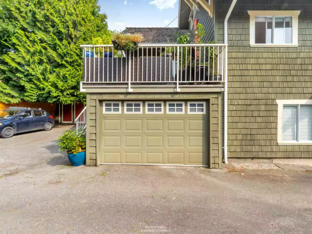 Community Amenities Photo (Clubhouse) of 4 2535 W 6th Avenue, Vancouver, BC