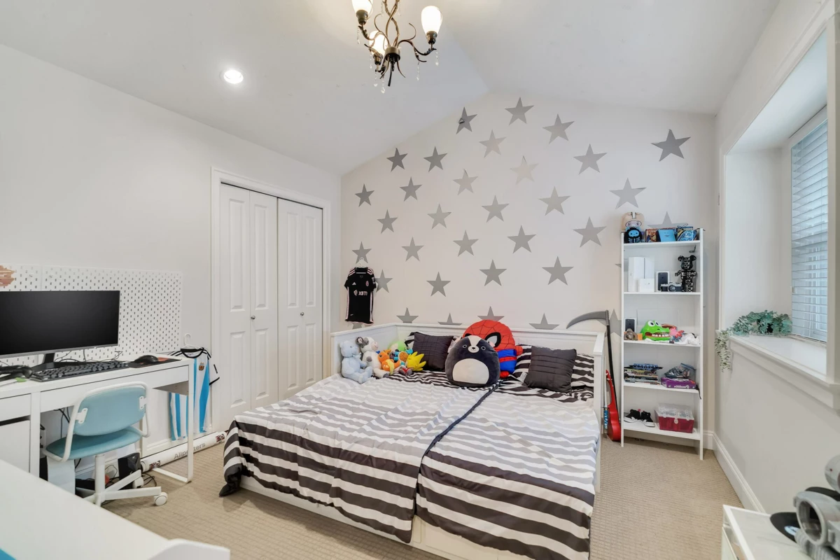 Bedroom 2 Photo of 15083 58a Avenue, Surrey, BC