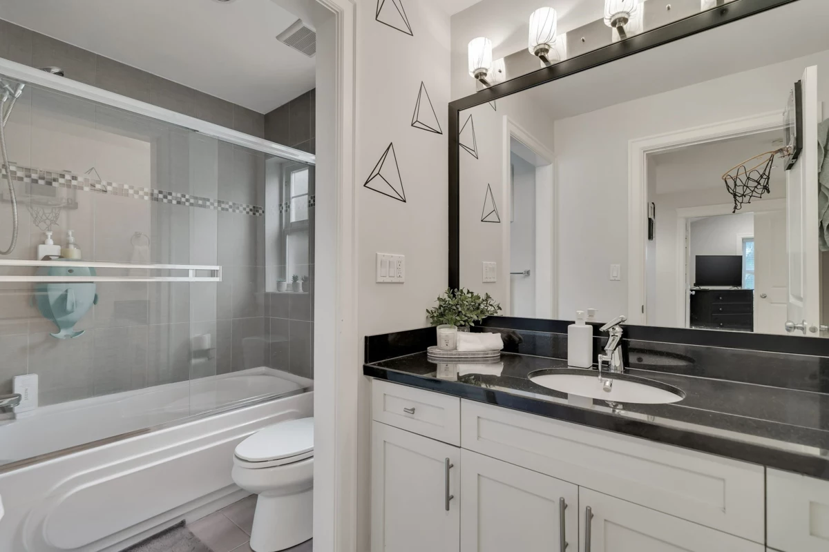 Bedroom 4 Photo of 15083 58a Avenue, Surrey, BC