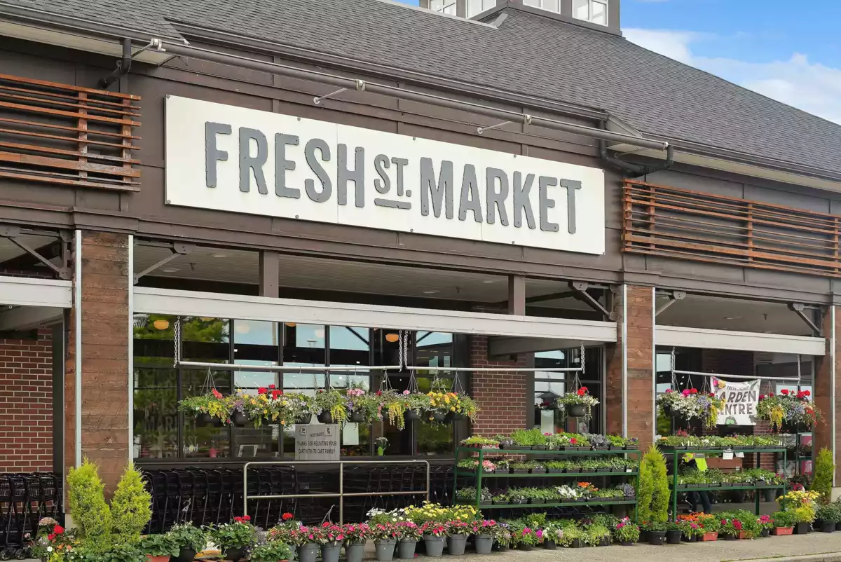 Laundry Room Photo of 15083 58a Avenue, Surrey, BC
