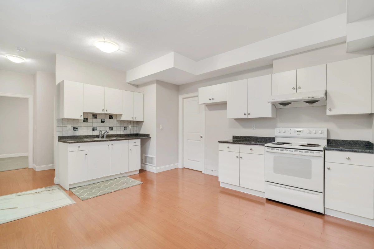 Powder Room Photo of 15083 58a Avenue, Surrey, BC