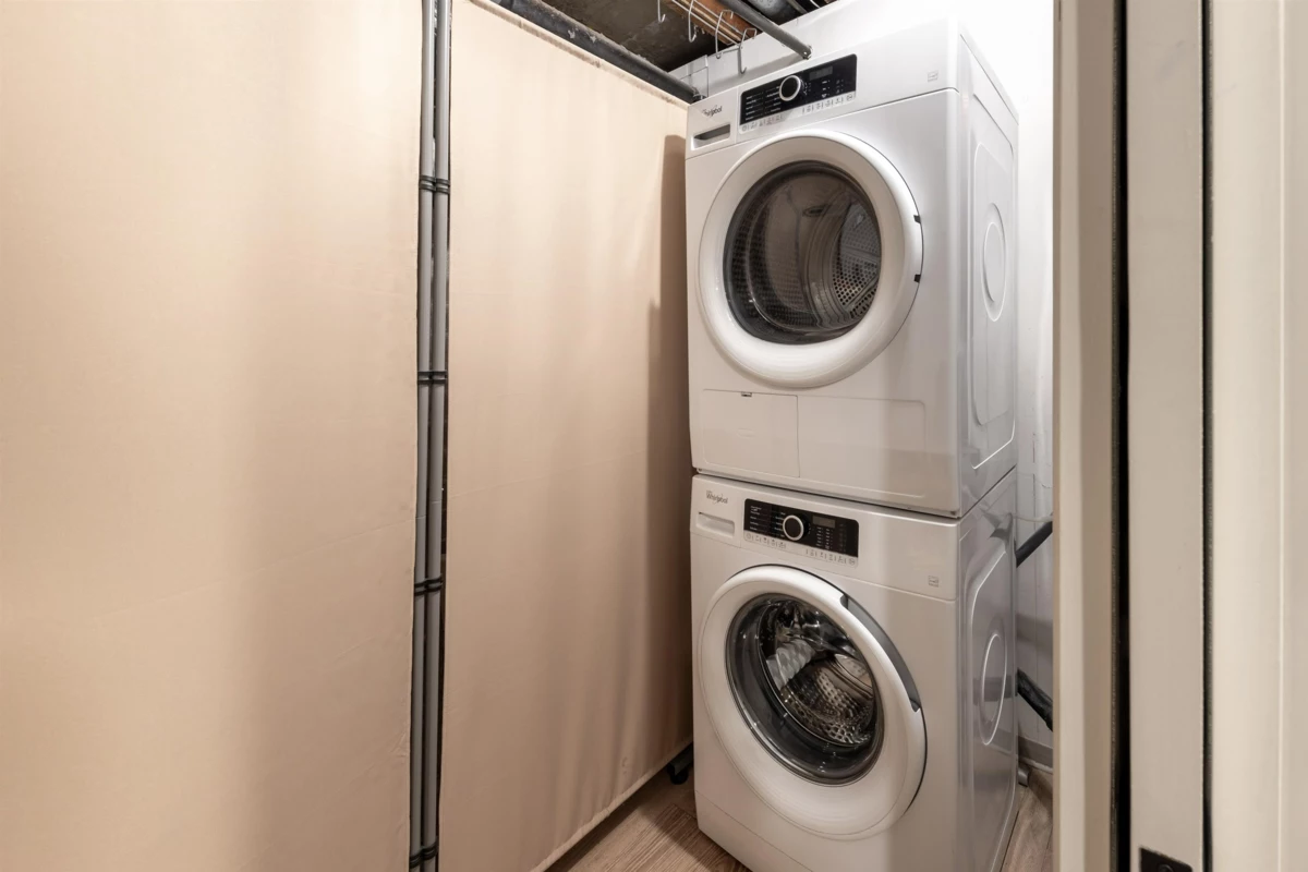 Outdoor Kitchen Photo of 8 Glenmore Drive, West Vancouver, BC