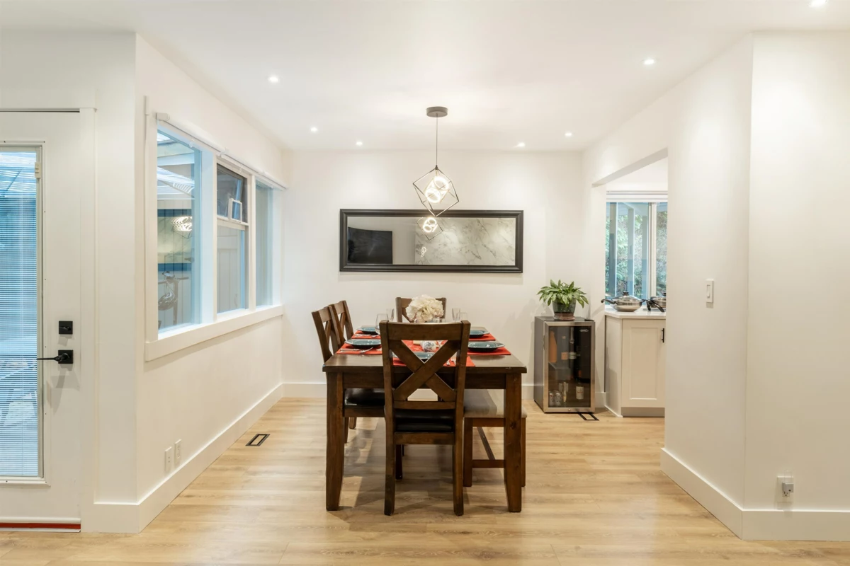 Primary Bathroom Photo of 8 Glenmore Drive, West Vancouver, BC