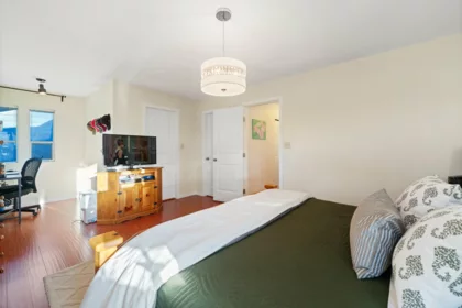 Hallway Photo of 21034 Barker Avenue, Maple Ridge, BC