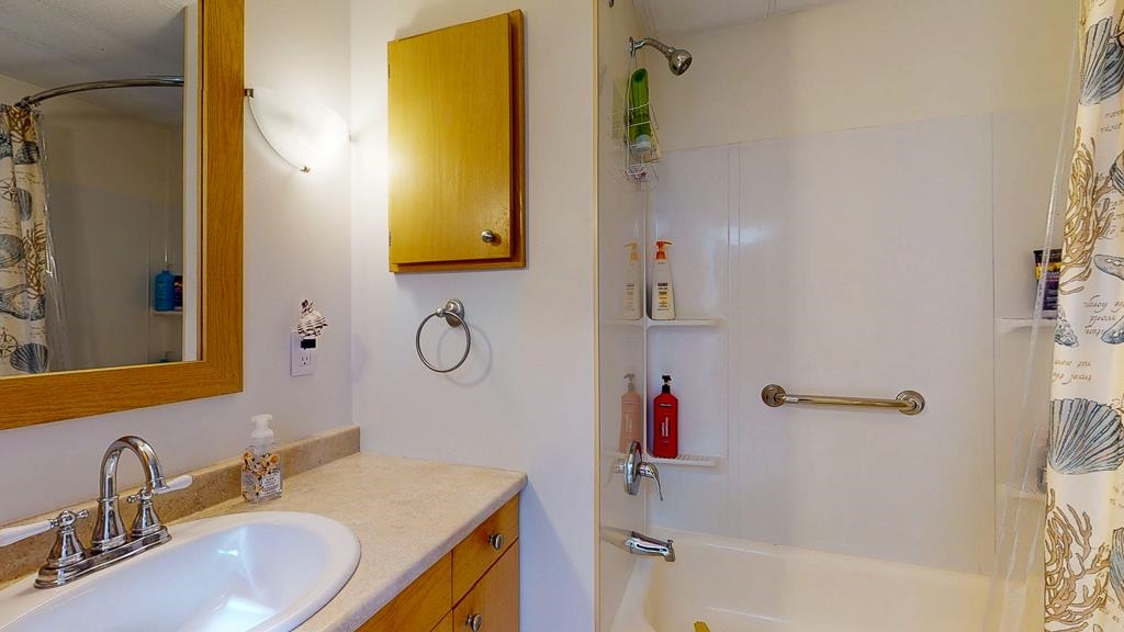 Bedroom 3 Photo of 5223 Wesjac Road, Madeira Park, BC