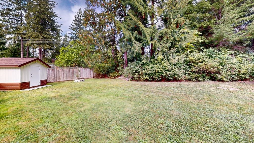 Mudroom Photo of 5223 Wesjac Road, Madeira Park, BC