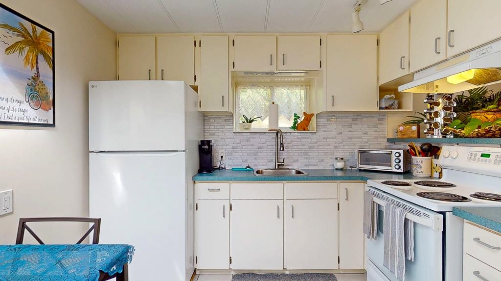 Pantry Photo of 5223 Wesjac Road, Madeira Park, BC