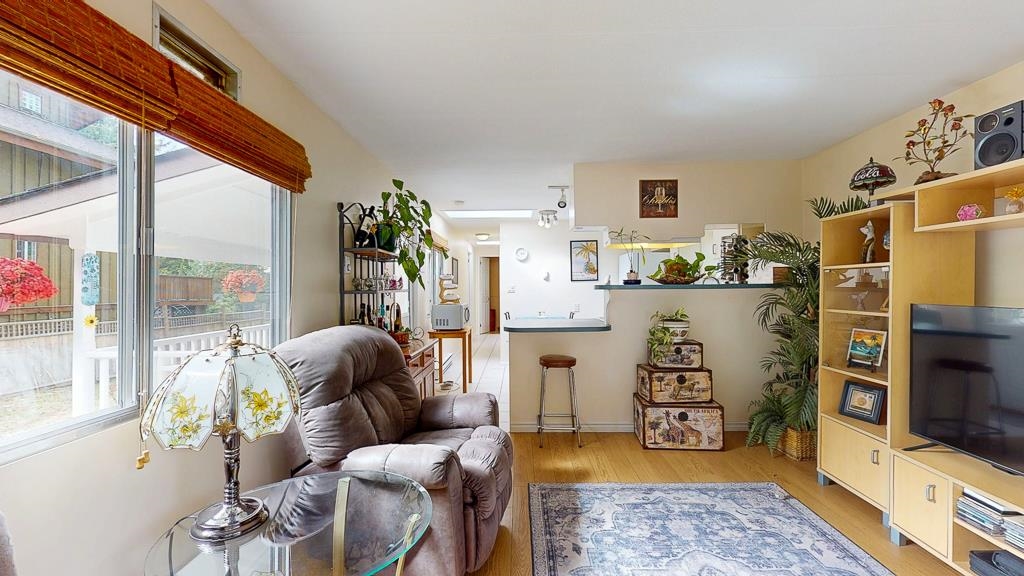 Walk-In Closet Photo of 5223 Wesjac Road, Madeira Park, BC