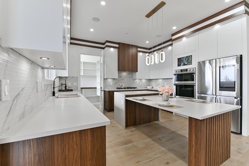 Primary Bedroom Photo of 5289 Highview Drive, Chilliwack, BC