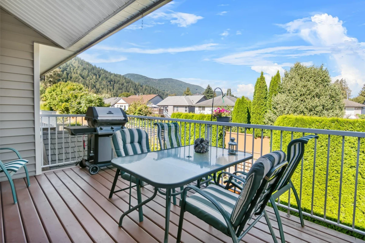 Bedroom 3 Photo of 8 349 Walnut Avenue, Harrison Hot Springs, BC