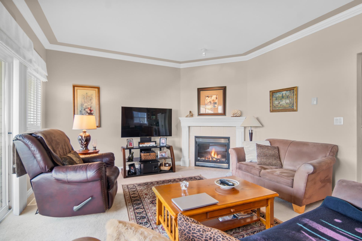 Community Amenities Photo (Clubhouse) of 8 349 Walnut Avenue, Harrison Hot Springs, BC