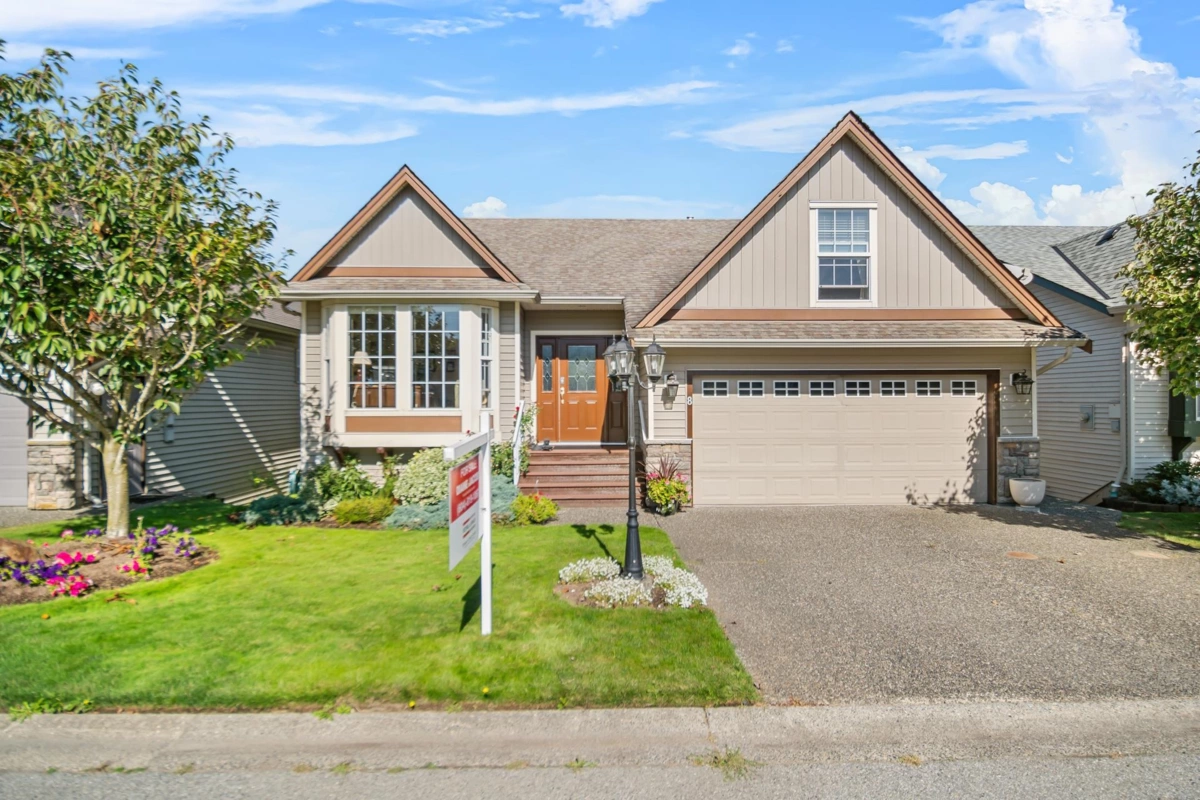 Exterior Rear Photo of 8 349 Walnut Avenue, Harrison Hot Springs, BC