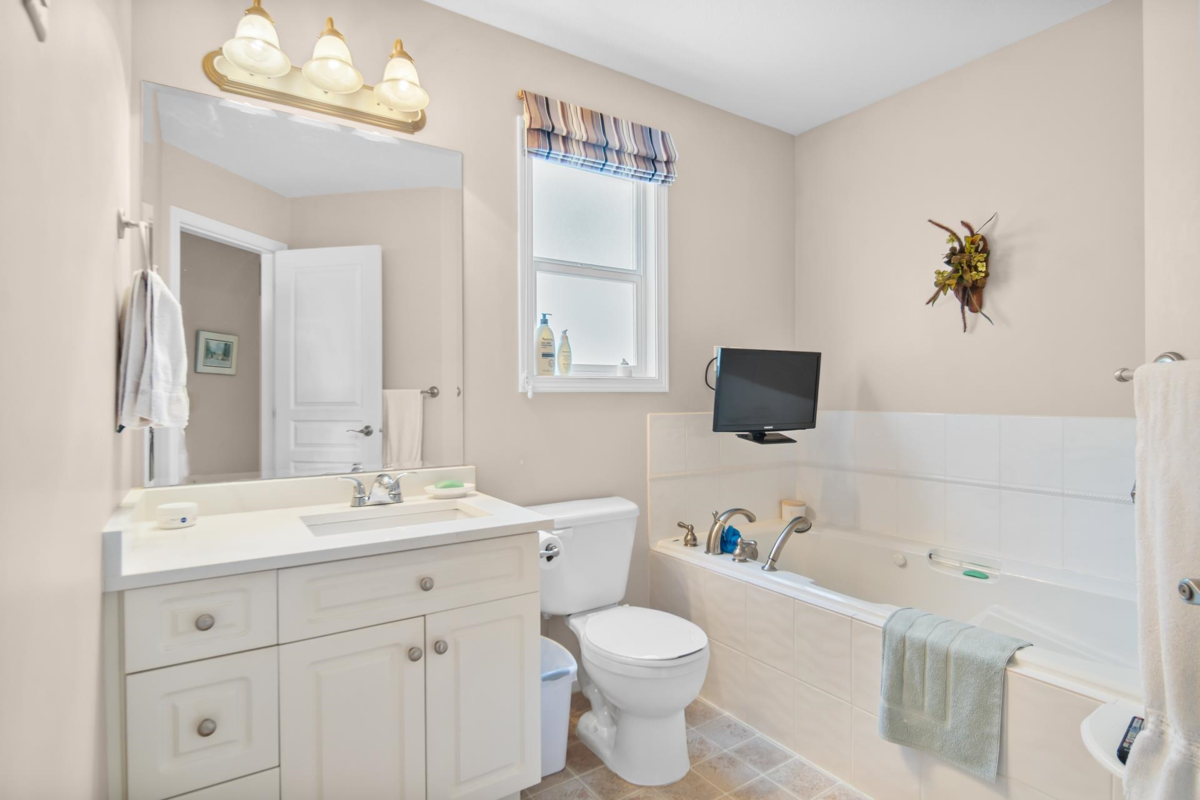 Garage Interior Photo of 8 349 Walnut Avenue, Harrison Hot Springs, BC