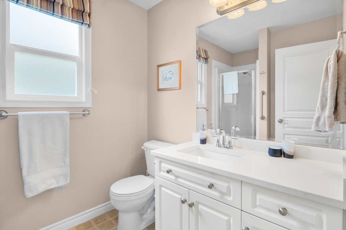 Hot Tub / Spa Photo of 8 349 Walnut Avenue, Harrison Hot Springs, BC