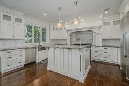 Breakfast Nook Photo of 2638 Queens Avenue, West Vancouver, BC