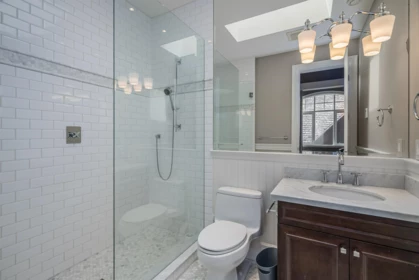 Hot Tub / Spa Photo of 2638 Queens Avenue, West Vancouver, BC
