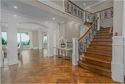 Living Room Photo of 2638 Queens Avenue, West Vancouver, BC