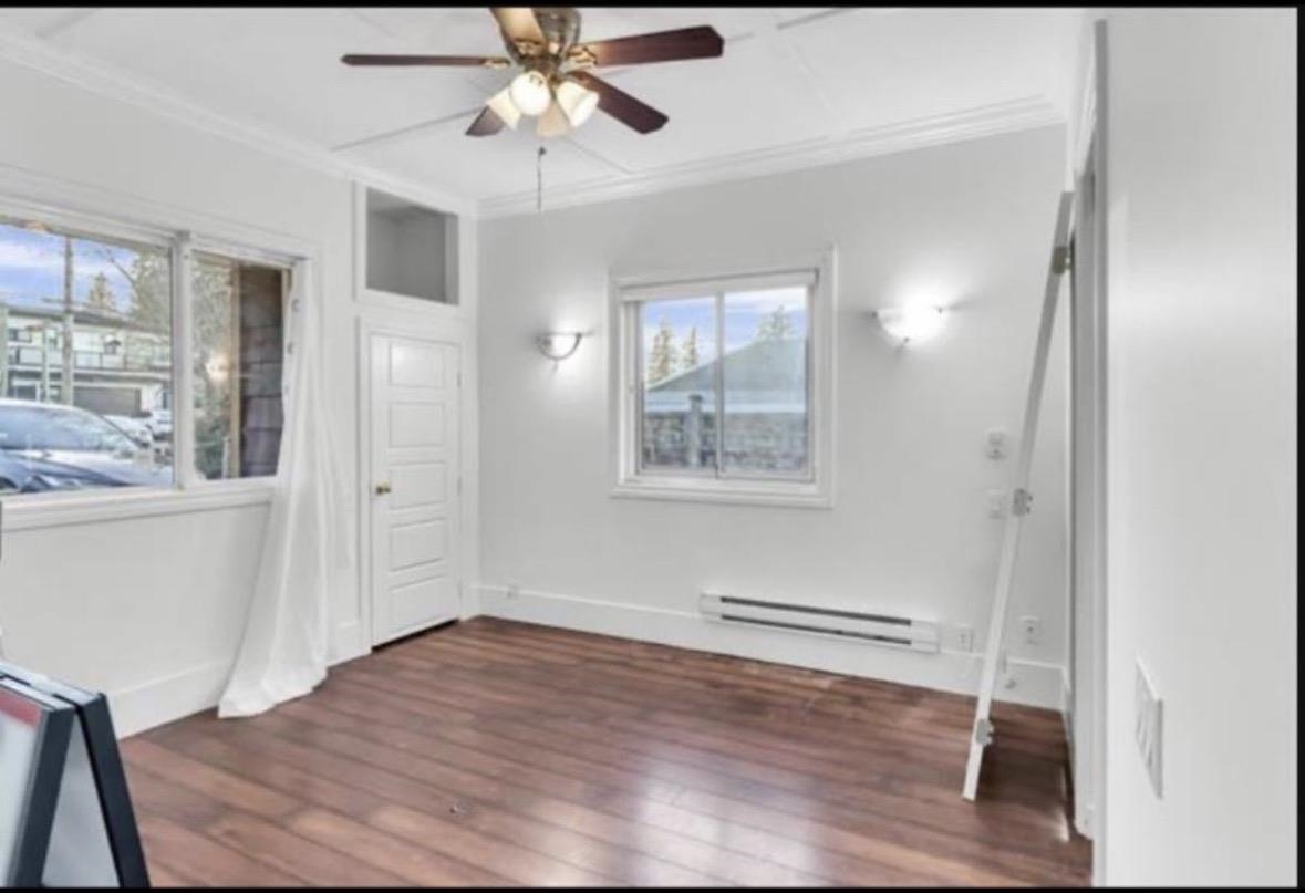 Kitchen Island Photo of 11565 96a Avenue, Surrey, BC