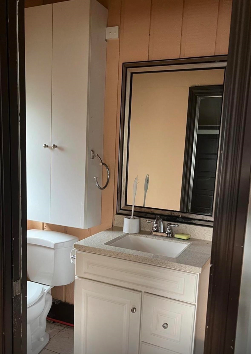 Primary Bedroom Photo of 11565 96a Avenue, Surrey, BC