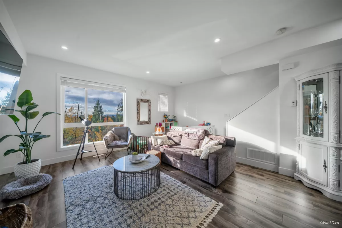 Dining Area Photo of 102 3423 Roxton Avenue, Coquitlam, BC