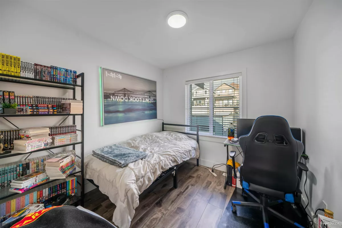 Walk-In Closet Photo of 102 3423 Roxton Avenue, Coquitlam, BC