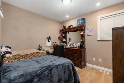 Powder Room Photo of 15646 96 Avenue, Surrey, BC
