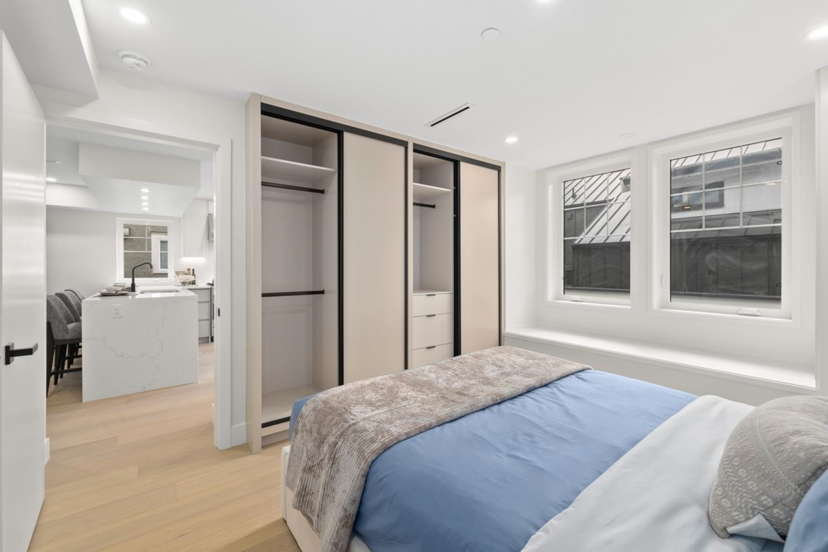 Guest Bathroom Photo of 2436 W 49th Avenue, Vancouver, BC