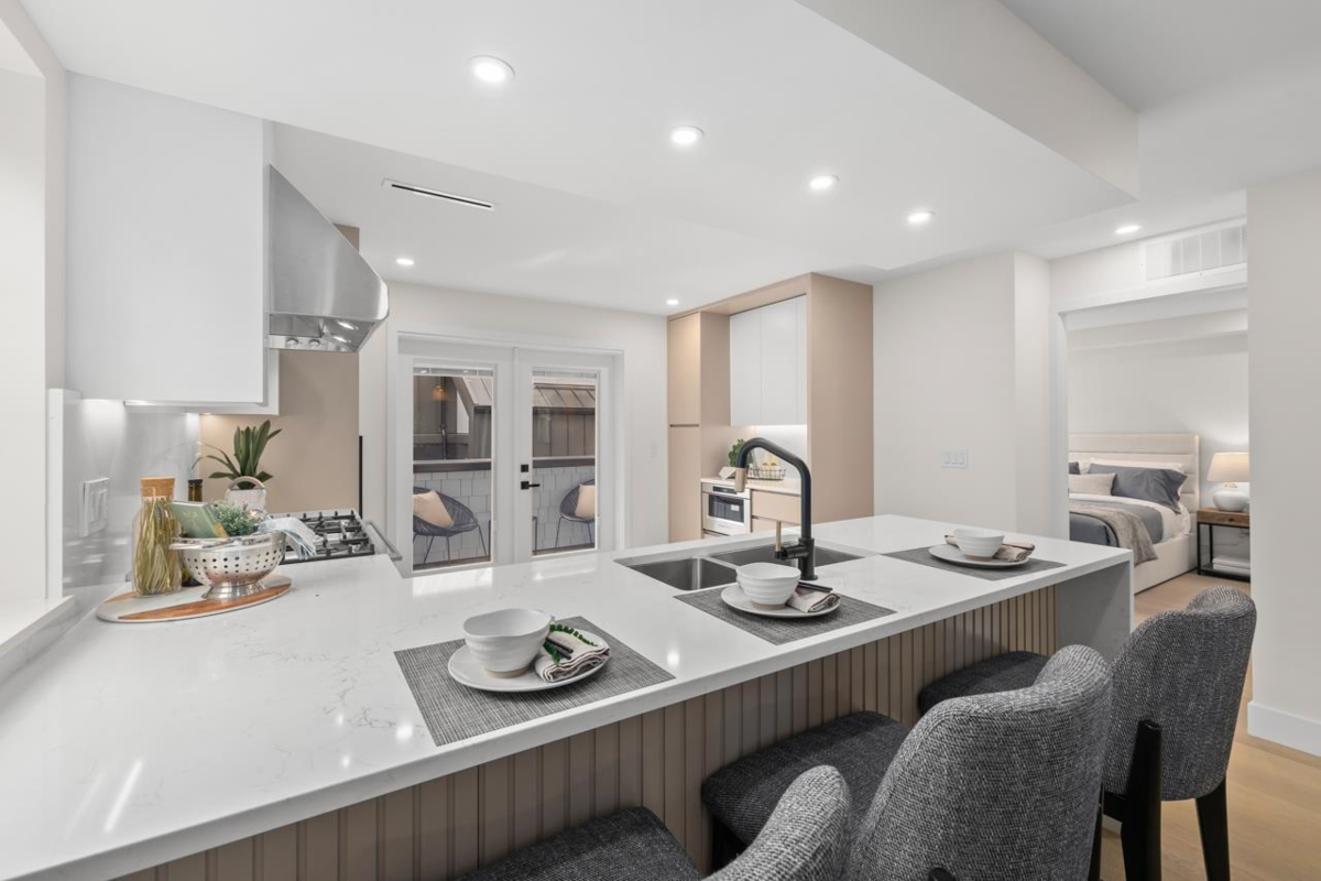 Primary Bedroom Photo of 2436 W 49th Avenue, Vancouver, BC