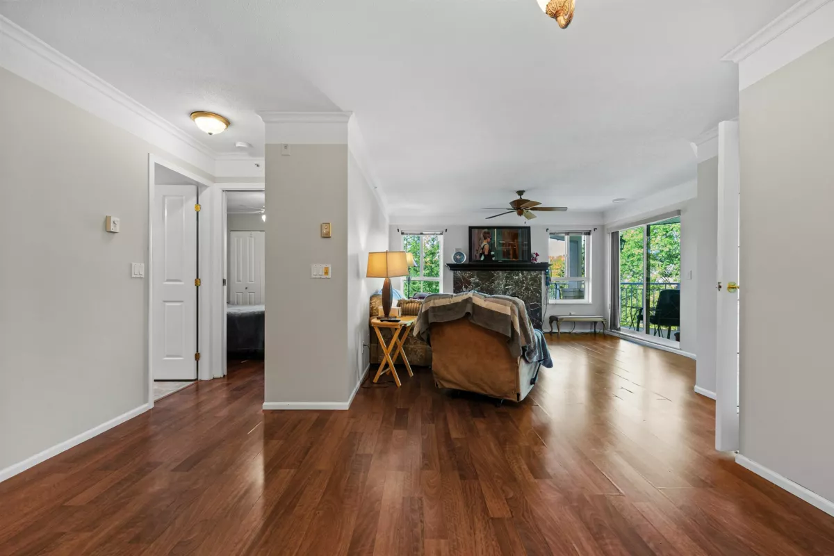 Breakfast Nook Photo of 326 19750 64 Avenue, Langley, BC