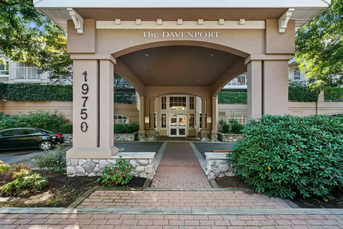 Living Room Photo of 326 19750 64 Avenue, Langley, BC