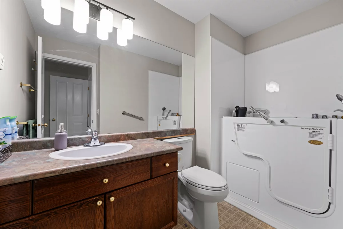 Mudroom Photo of 326 19750 64 Avenue, Langley, BC