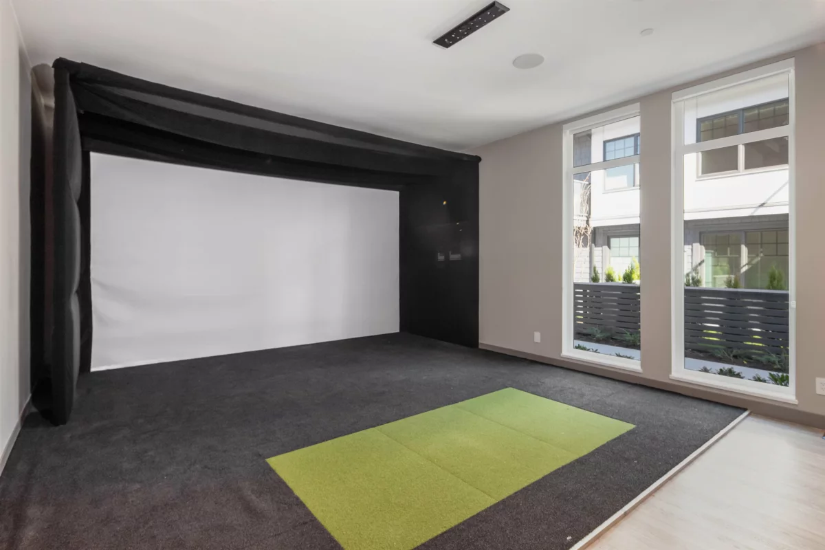 Basement Recreation Room Photo of 115 19451 Sutton Avenue, Pitt Meadows, BC