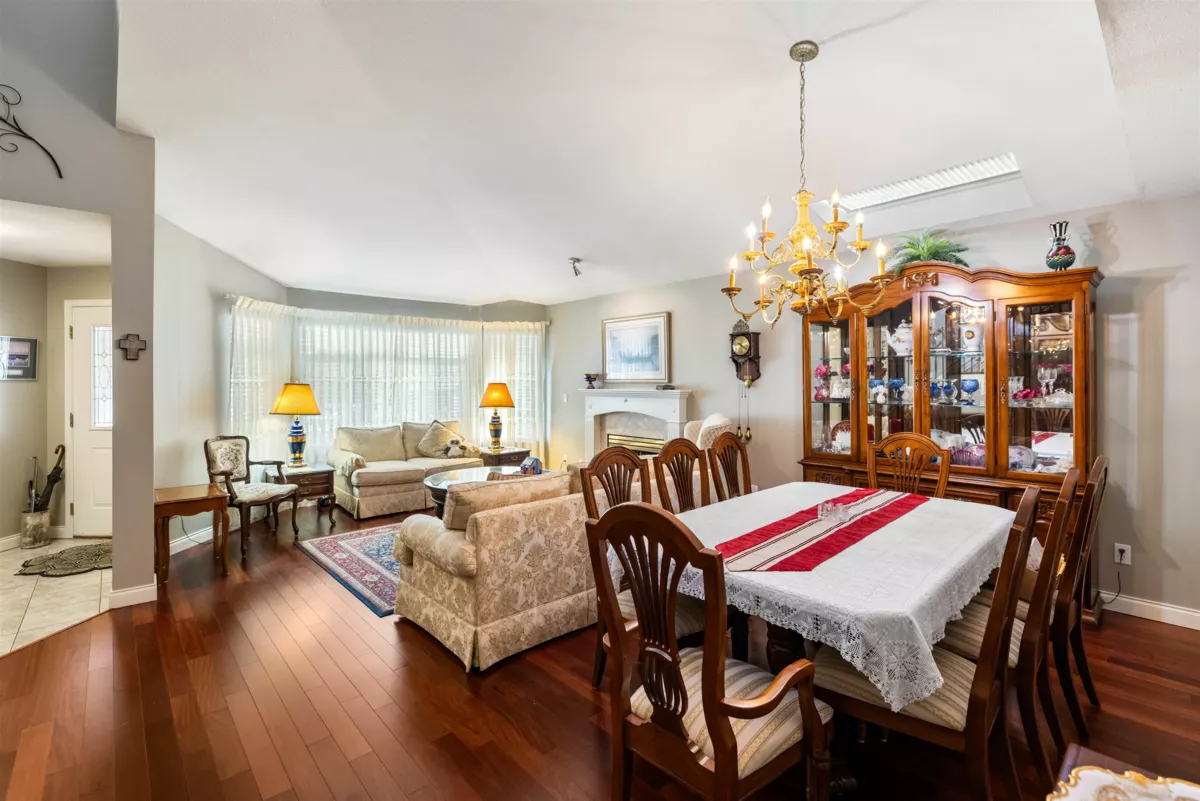 Breakfast Nook Photo of 58 9208 208 Street, Langley, BC