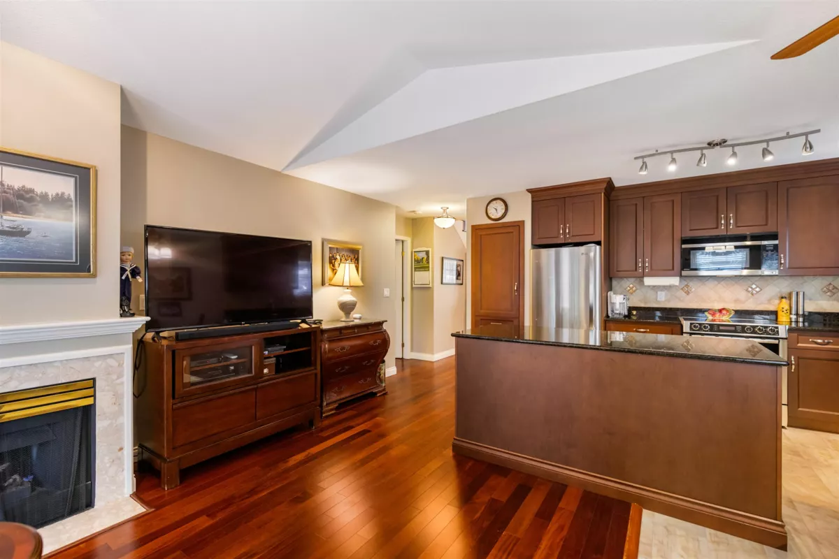 Guest Bathroom Photo of 58 9208 208 Street, Langley, BC