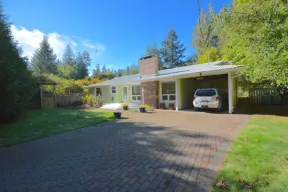 4412 Francis Peninsula Road, Garden Bay, BC, Pender Harbour Egmont — 2 bed single family residence for sale