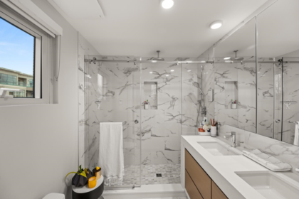 Hot Tub / Spa Photo of 401 2687 Maple Street, Vancouver, BC
