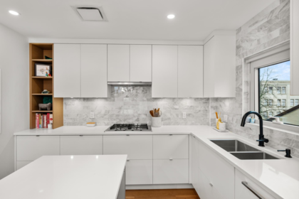 Laundry Room Photo of 401 2687 Maple Street, Vancouver, BC