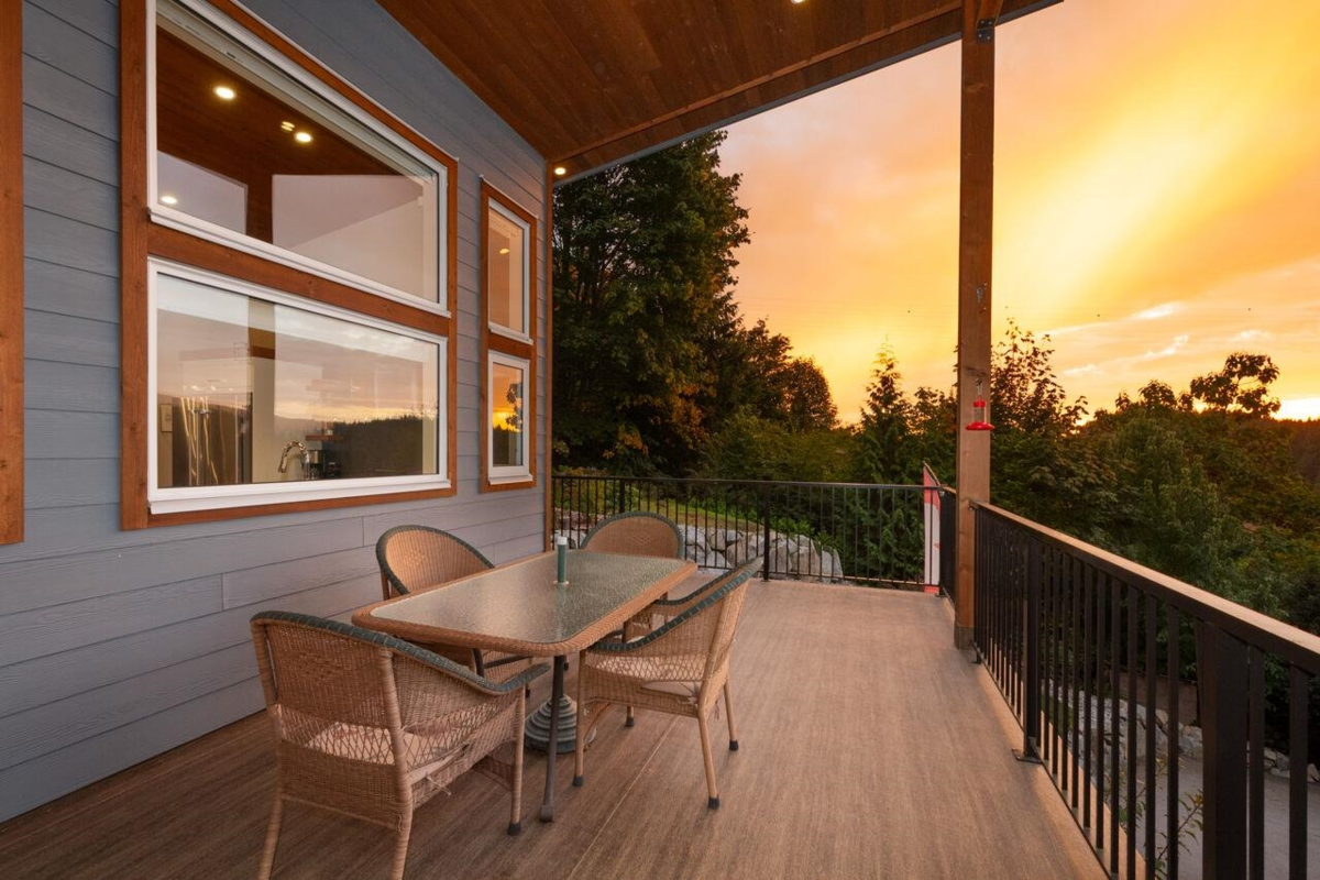 Primary Bathroom Photo of 3642 Bedwell Bay Road, Belcarra, BC