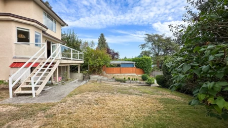 Outdoor Kitchen Photo of 1386 Mathers Avenue, West Vancouver, BC