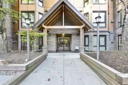 106 9978 148 Street, Surrey, BC, Surrey — Apartment/Condo for sale