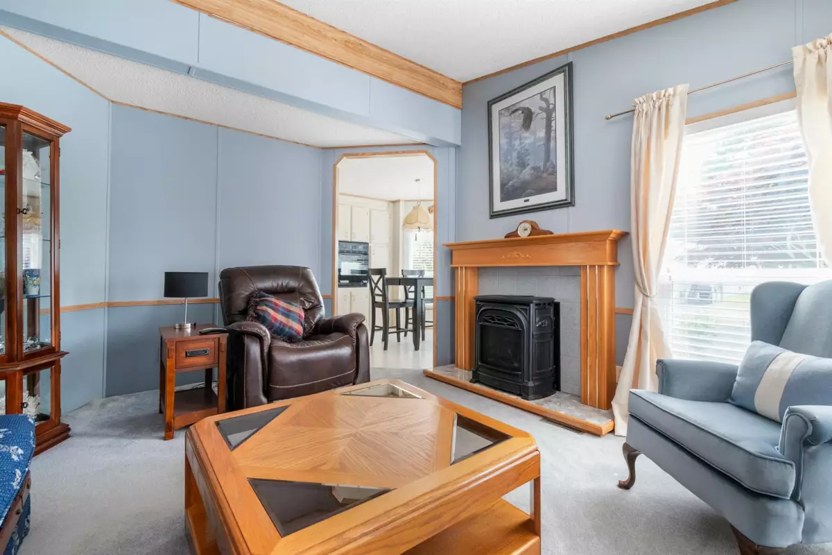 Family Room Photo of 76 6035 Vedder Road, Chilliwack, BC