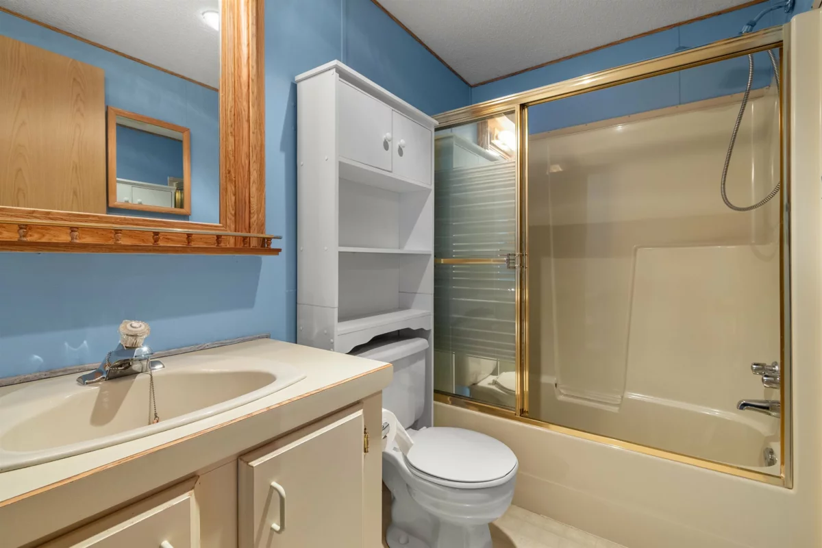 Guest Bathroom Photo of 76 6035 Vedder Road, Chilliwack, BC