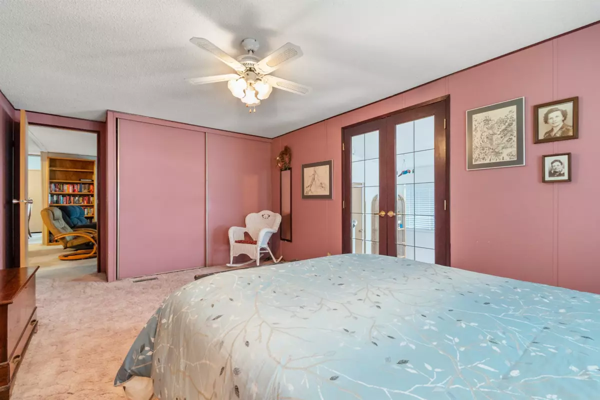 Laundry Room Photo of 76 6035 Vedder Road, Chilliwack, BC