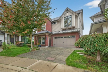 2547 163 Street, Surrey, BC, Surrey — Single Family Residence for sale